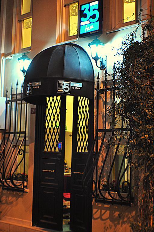 35 Tam Apart Istanbul Exterior photo